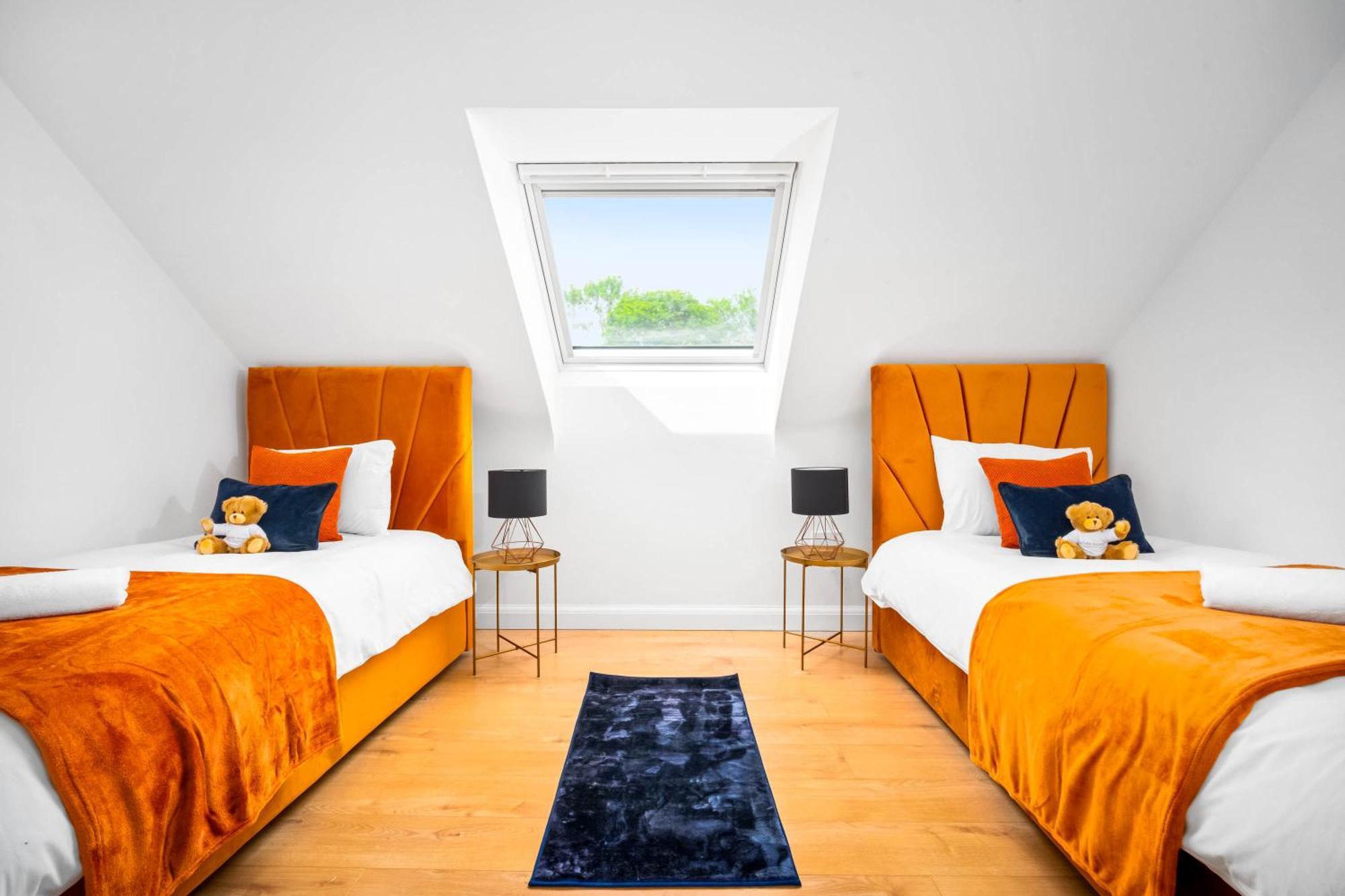 Luxury City Centre 5 Bed House With En-Suite, Bbq, On-Site Parking By Azura Nights Birmingham Exterior foto